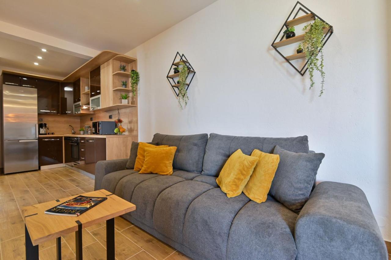 Apartment Sunset Trogir Bagian luar foto