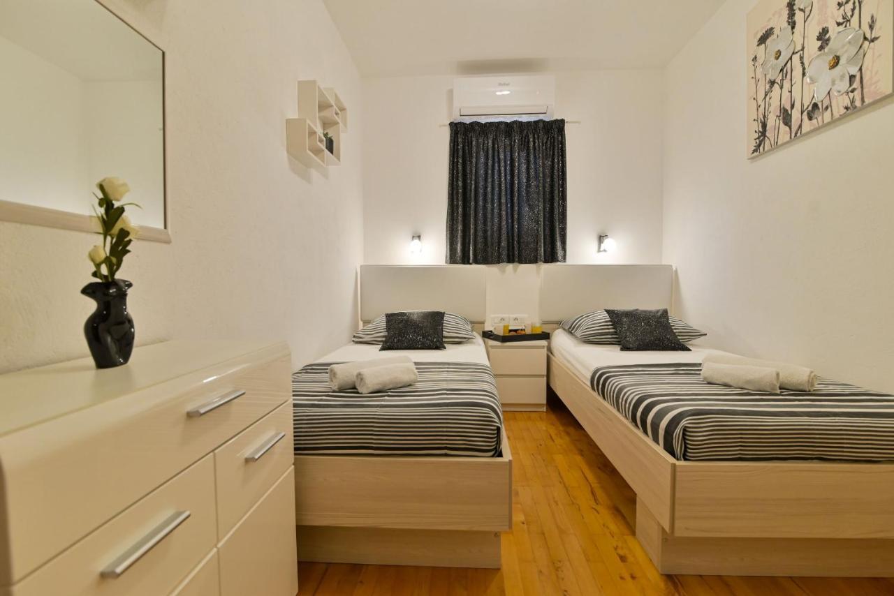 Apartment Sunset Trogir Bagian luar foto