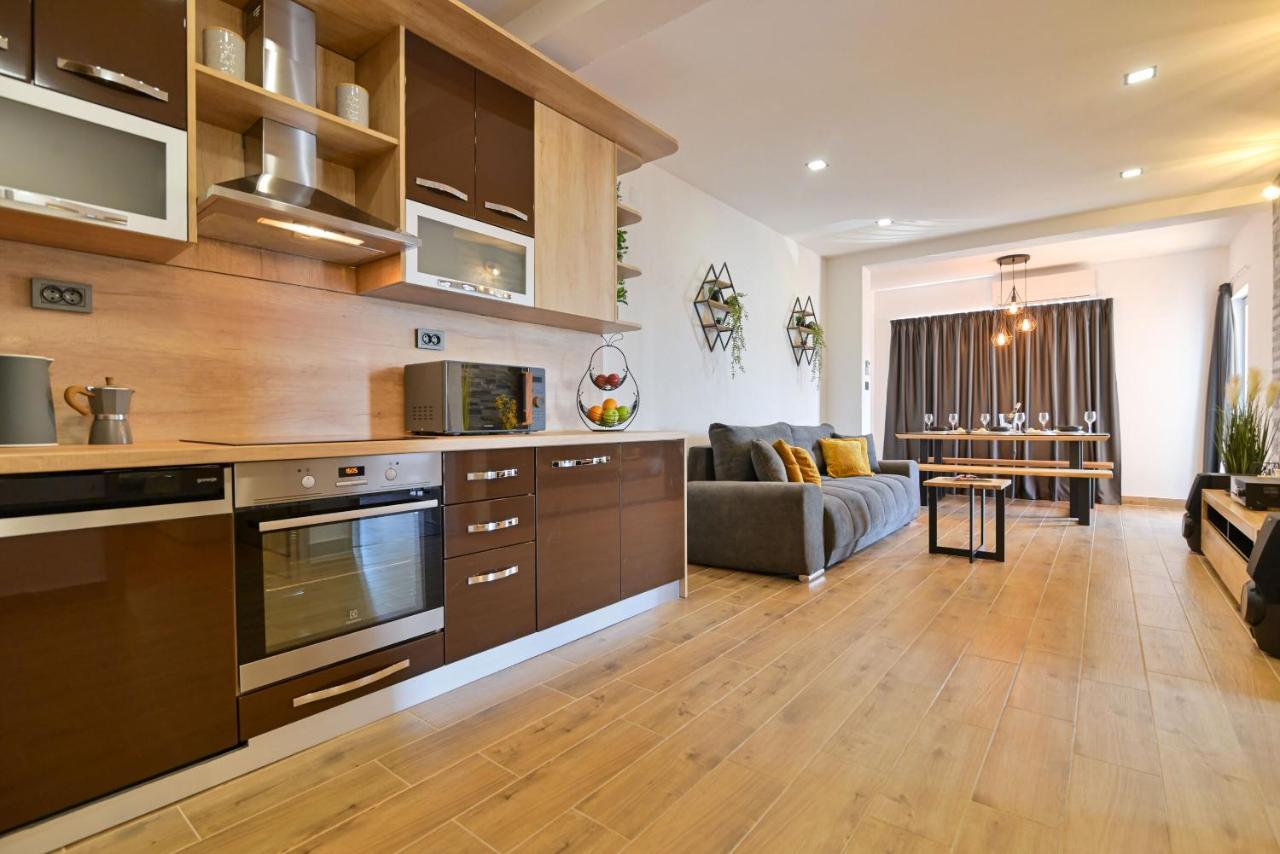 Apartment Sunset Trogir Bagian luar foto